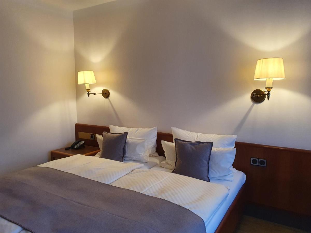 Kaefernberg - Weinhotel Алценау-ин-Унтерфранкен Екстериор снимка