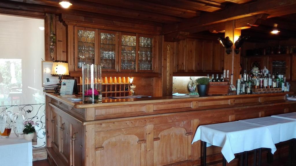 Kaefernberg - Weinhotel Алценау-ин-Унтерфранкен Екстериор снимка