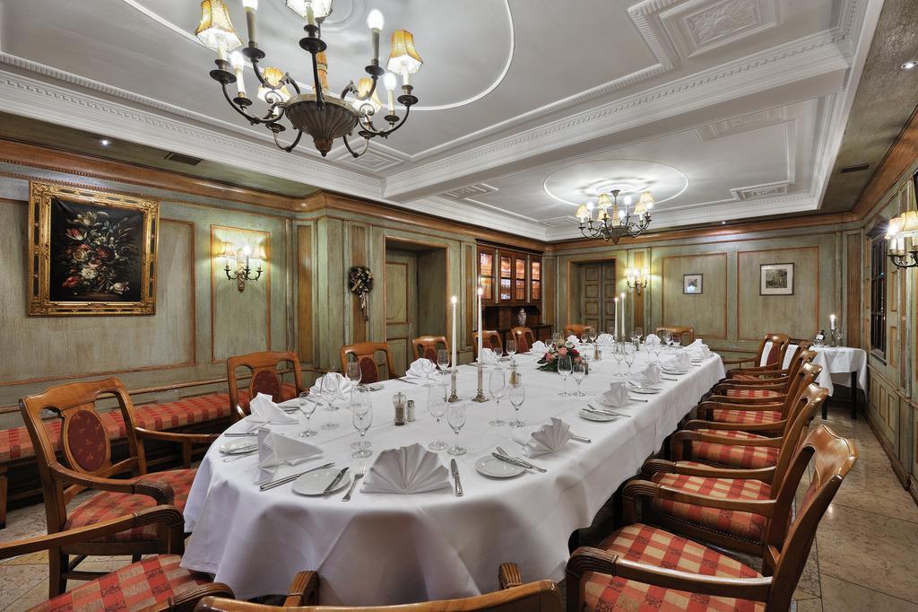 Kaefernberg - Weinhotel Алценау-ин-Унтерфранкен Екстериор снимка